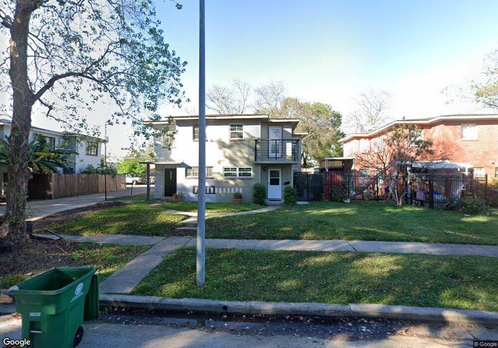 7431 Moline St, Houston, TX 77087 - photo 1