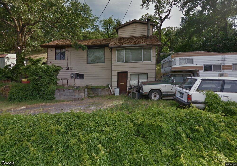 612 E 15th St, the Dalles, OR 97058 - photo 1