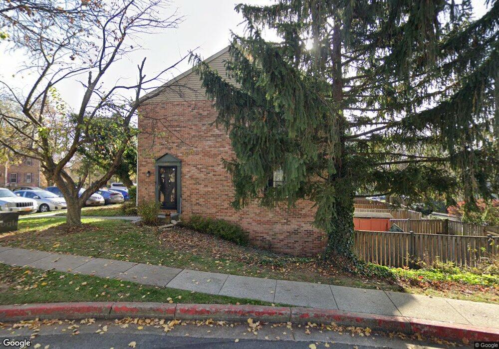 6596 Ducketts Ln, Elkridge, MD 21075 - photo 1