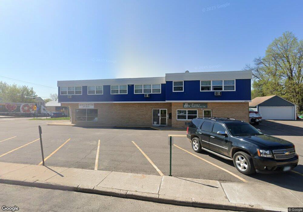 5215 Main St E unit 4, Maple Plain, MN 55359 - photo 1