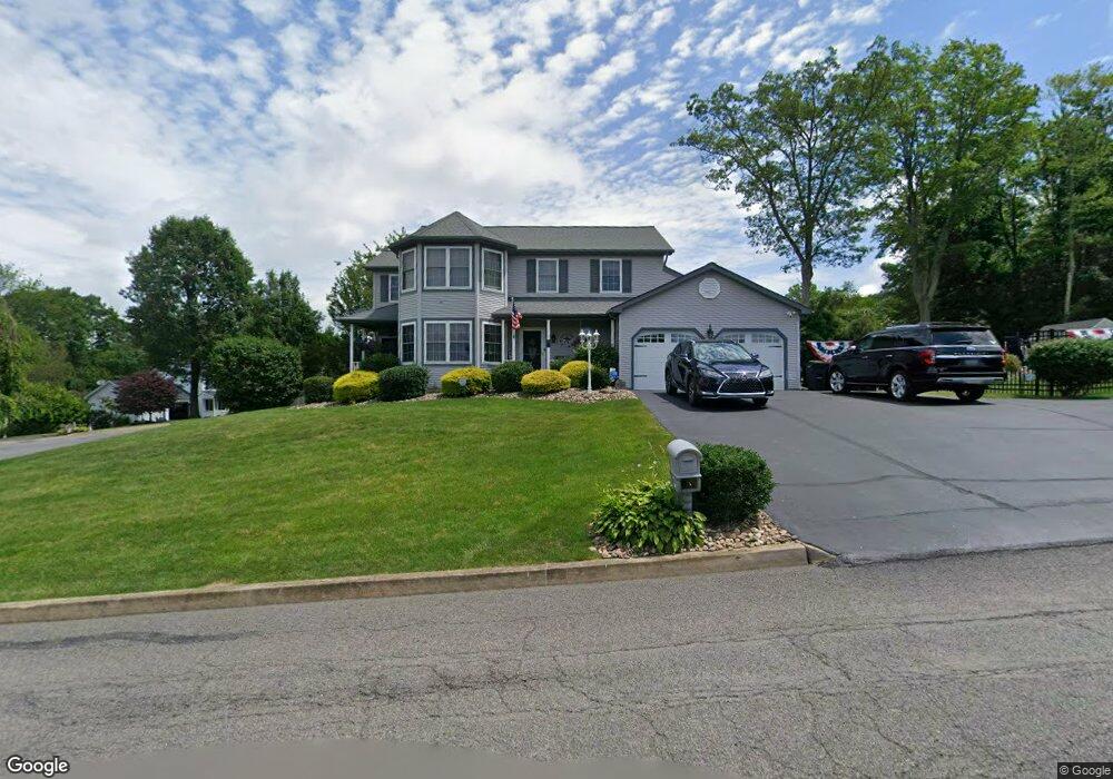 110 Kestrel Rd, Mountain Top, PA 18707 - photo 1