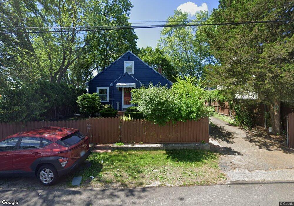 36 Chandler Ave, Pawtucket, RI 02860 - photo 1