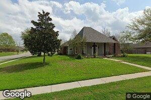 321 Willow Oak Dr, Brusly, LA 70719