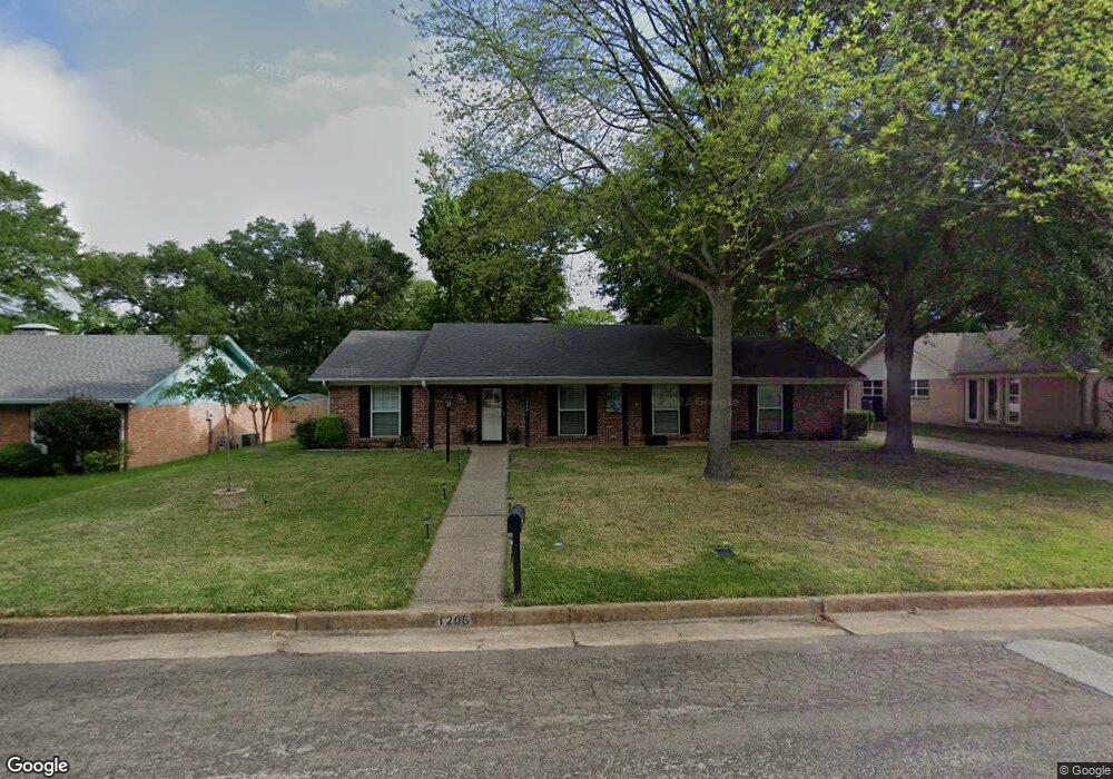 1206 Balmoral Dr, Tyler, TX 75703 - photo 1