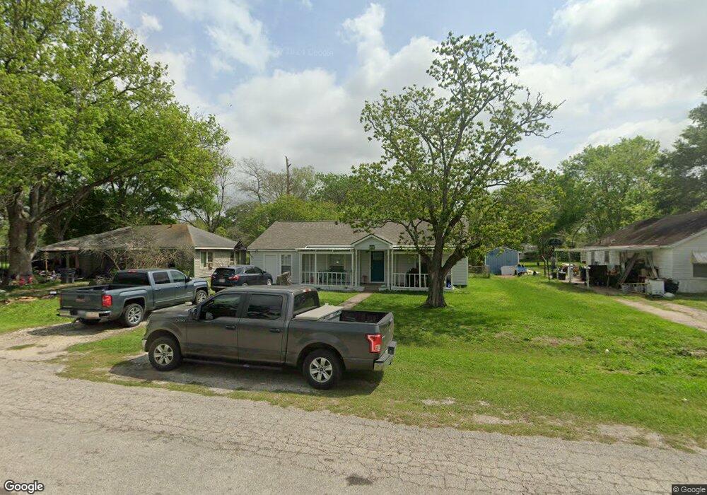 1707 Mary Ave, Bay City, TX 77414 - photo 1