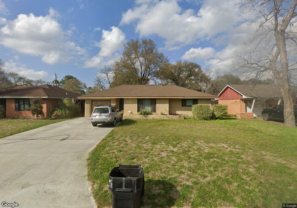 1010 W 30th St, Houston, TX 77018 - photo 1