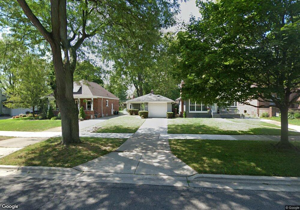 769 Saint Clair St, Grosse Pointe, MI 48230 - photo 1