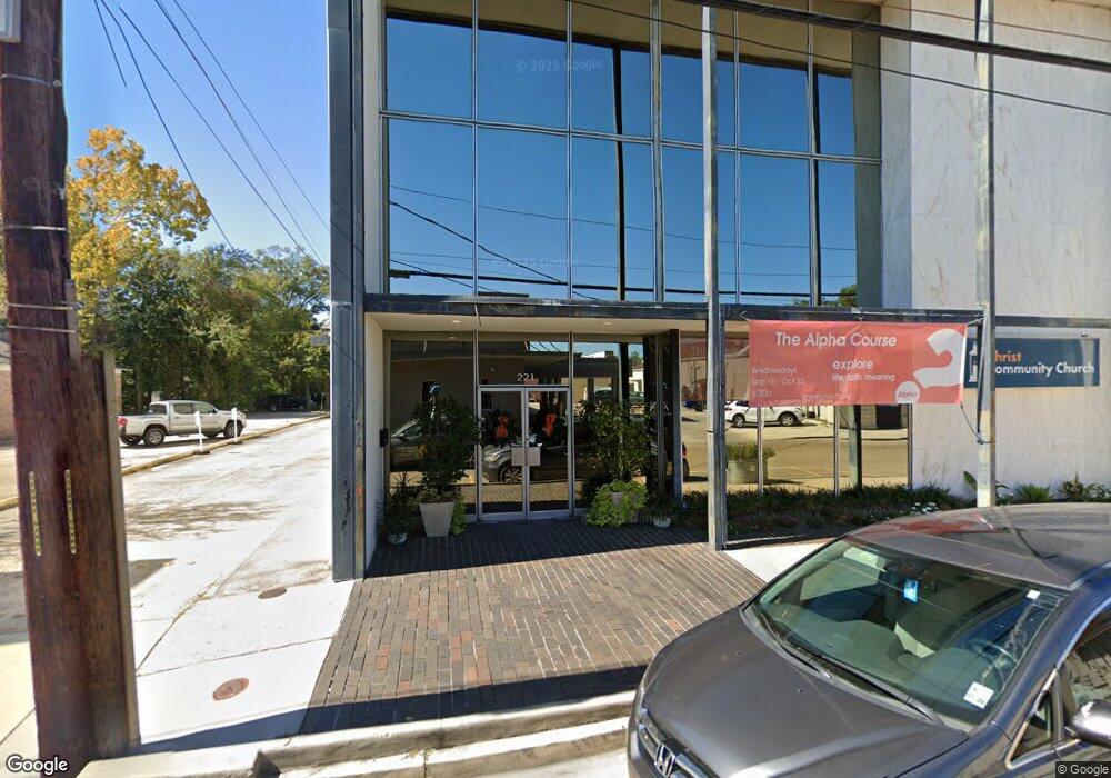 221 N New Hampshire St, Covington, LA 70433 - photo 1