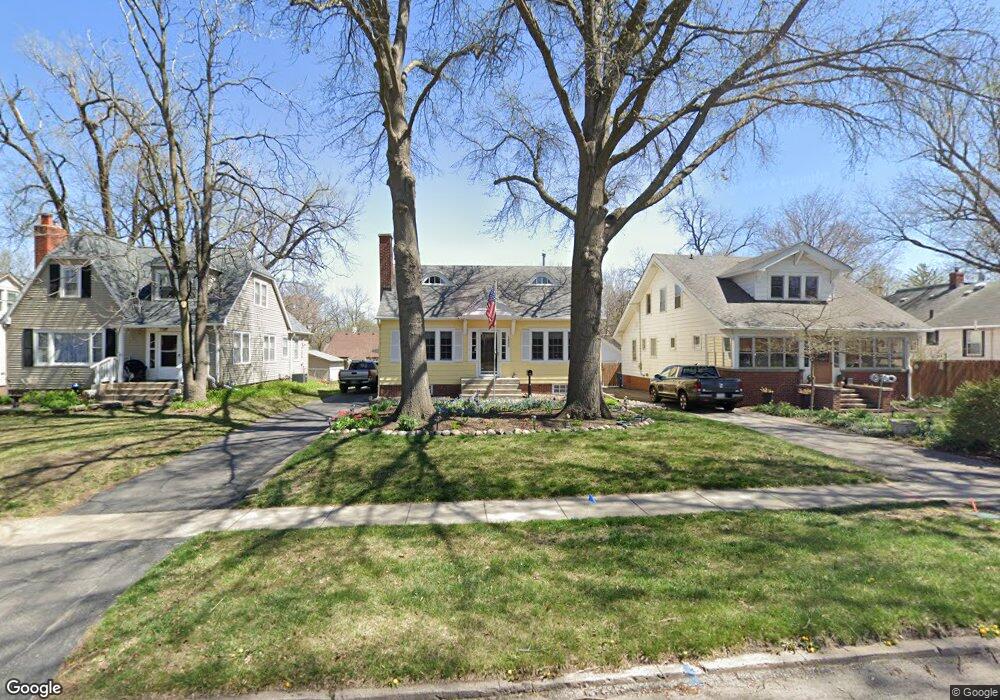 1423 44th St, Des Moines, IA 50311 - photo 1