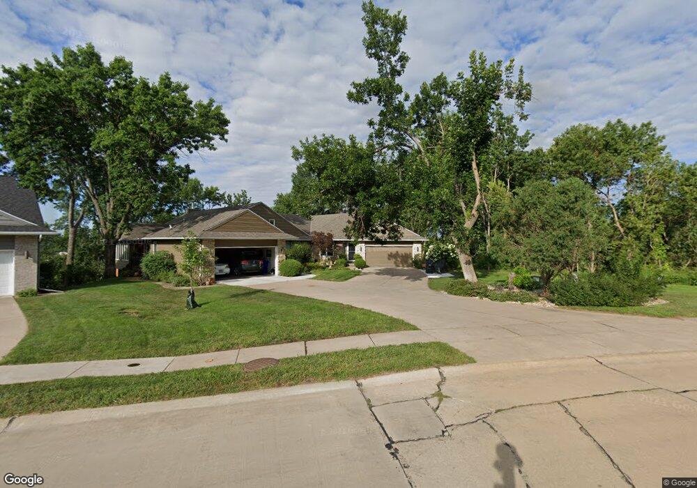 1691 Bilgarie Ct NE unit 3B, Cedar Rapids, IA 52402 - photo 1