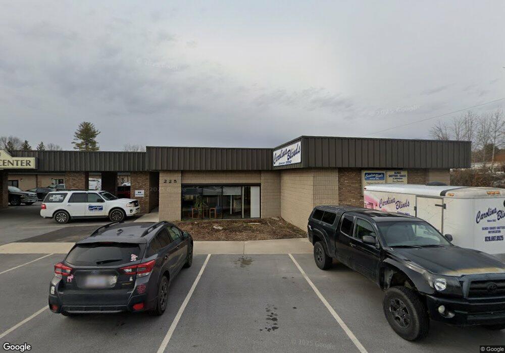 225 Duncan Hill Rd, Hendersonville, NC 28792 - photo 1