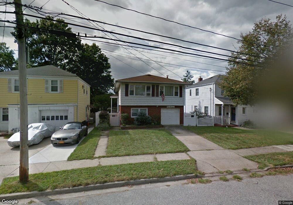 117 Daffodil Ave, Franklin Square, NY 11010 - photo 1