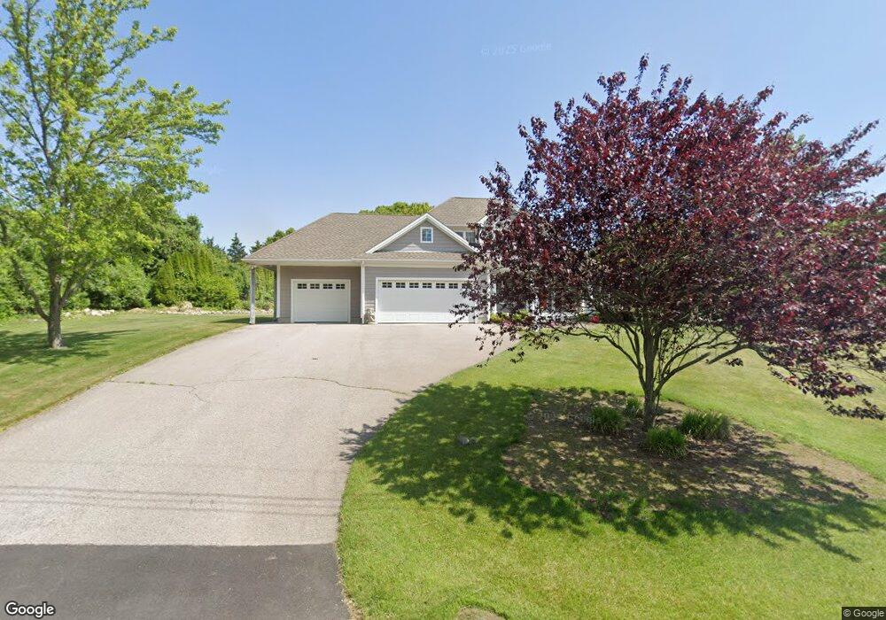 37 Valley Dr, Westerly, RI 02891 - photo 1