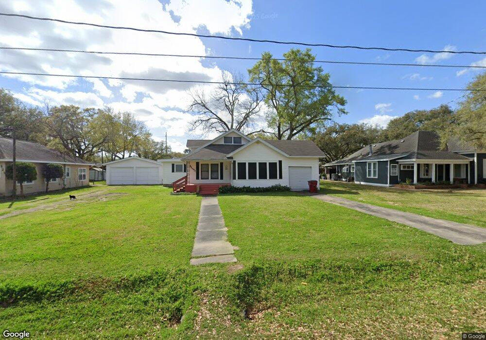 531 Fitzgerald St, East Bernard, TX 77435 - photo 1