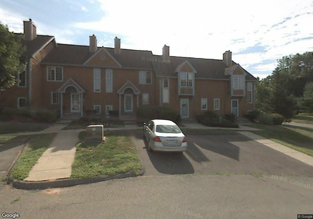 34 Pamela Ct, Broad Brook, CT 06016 - photo 1