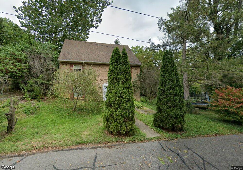 722 Maple Ave, Waynesboro, VA 22980 - photo 1