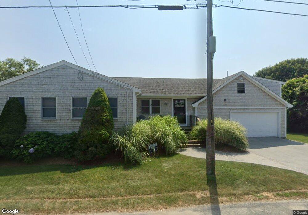13 Bayview Ave, Fairhaven, MA 02719 - photo 1