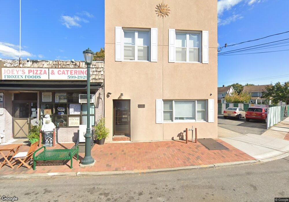 7 Huntington Ave unit 1, Lynbrook, NY 11563 - photo 1