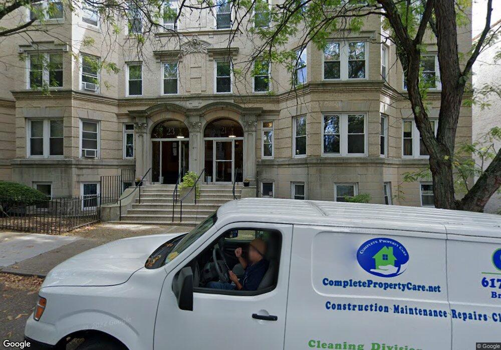 21 Warwick Rd unit 21-BR, Brookline, MA 02445 - photo 1