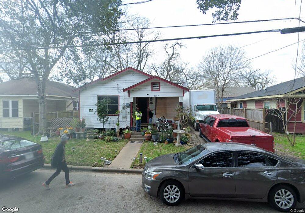 5209 Terry St, Houston, TX 77009 - photo 1