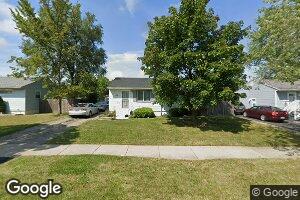 2816 Navaho Rd, Waukegan, IL 60087