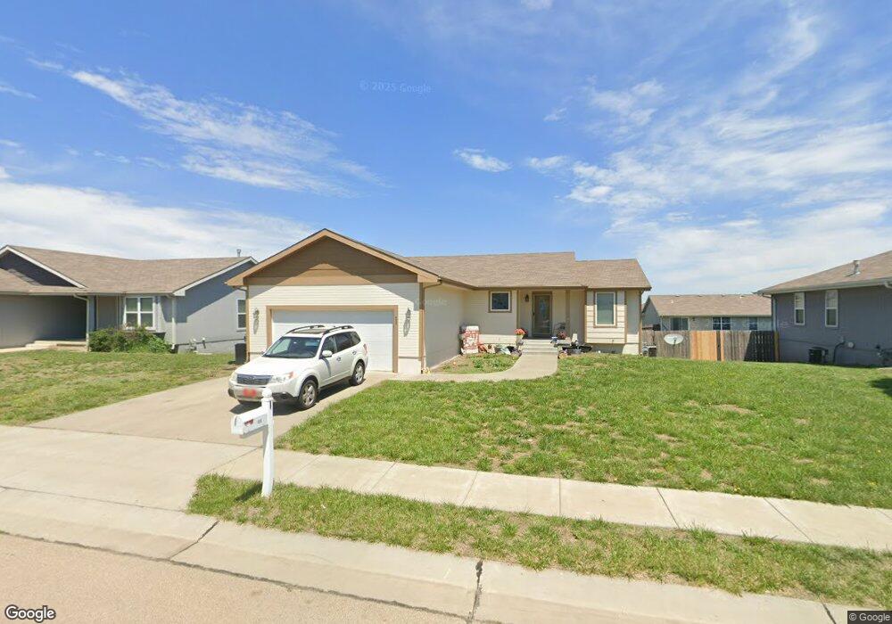 400 SE 44th St, Topeka, KS 66609 - photo 1