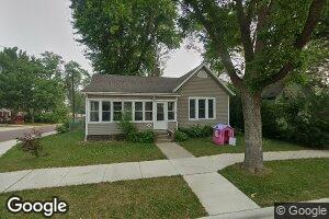208 Park Ave NW, Elysian, MN 56028