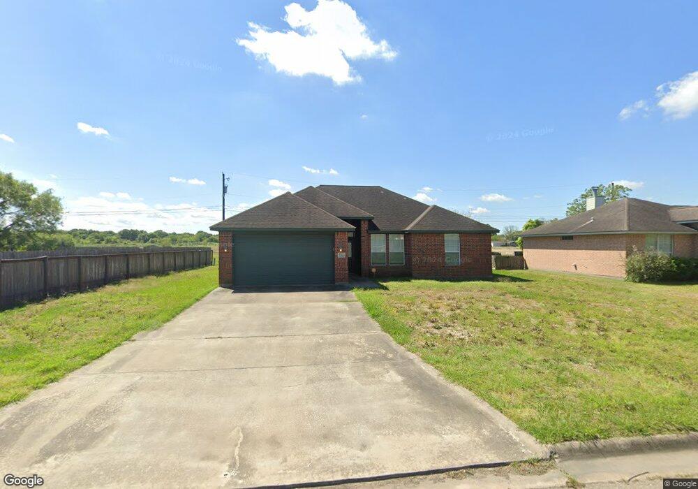2316 Hedgerose Ln, Bay City, TX 77414 - photo 1
