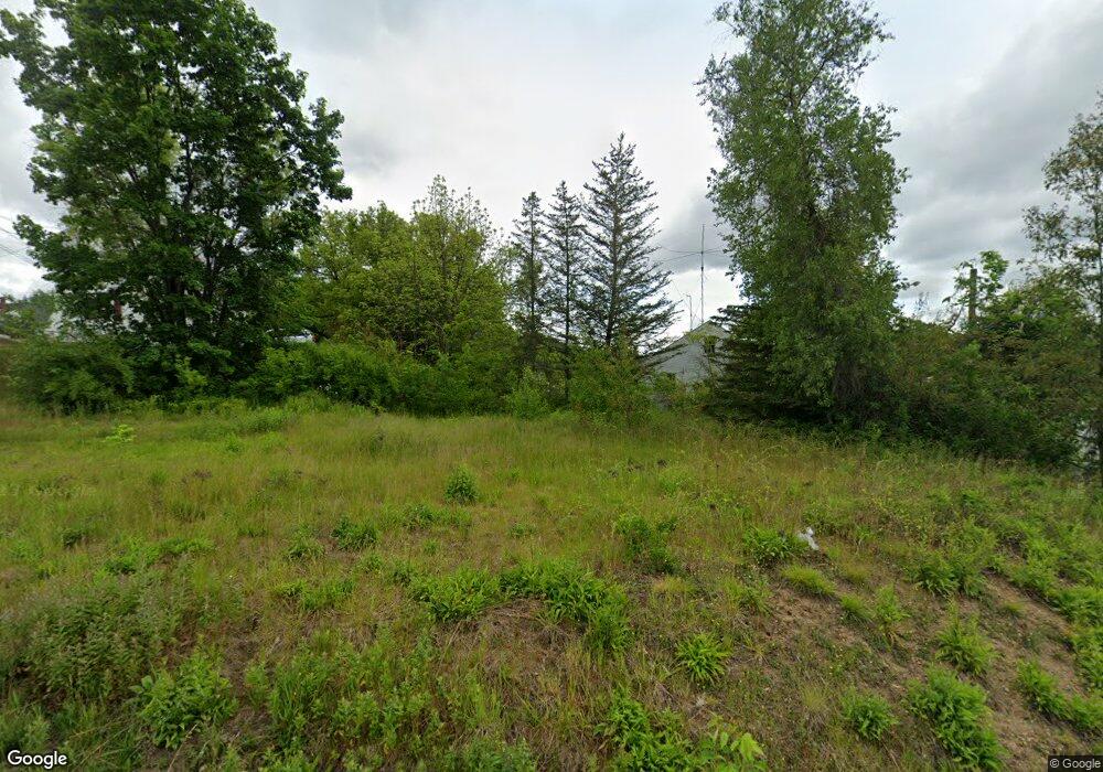 34 Crescent St, Pittsfield, NH 03263 - photo 1