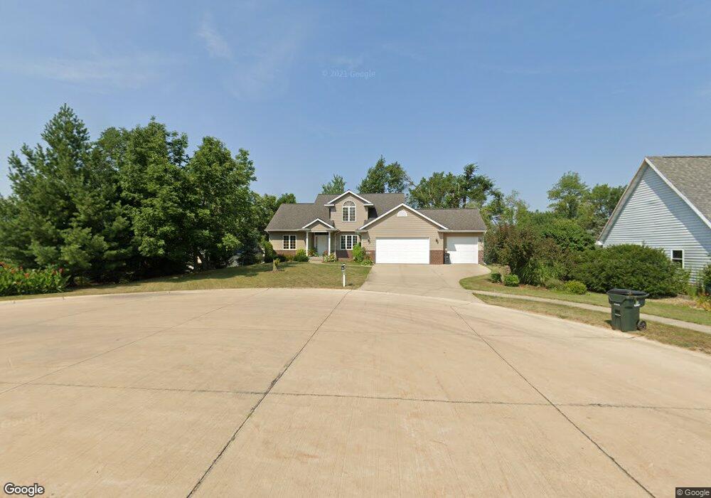 1220 40th Street Ct NW, Cedar Rapids, IA 52405 - photo 1