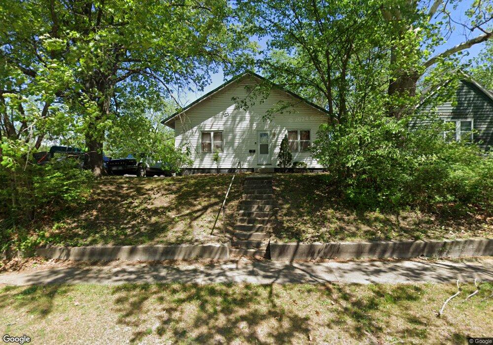 1033 Franklin St, Moberly, MO 65270 - photo 1