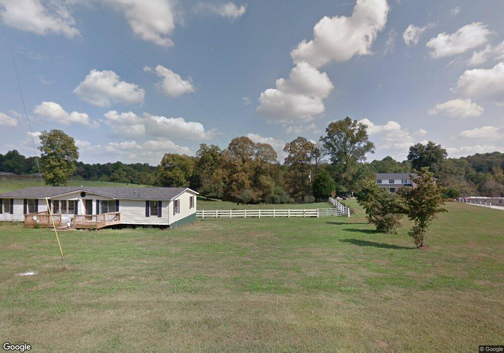 585 Henderson Rd, Gillsville, GA 30543 - photo 1