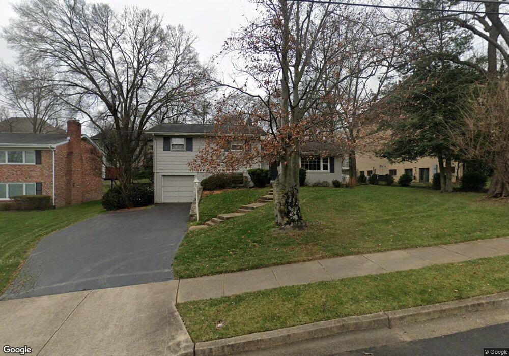 7201 Warbler Ln, McLean, VA 22101 - photo 1