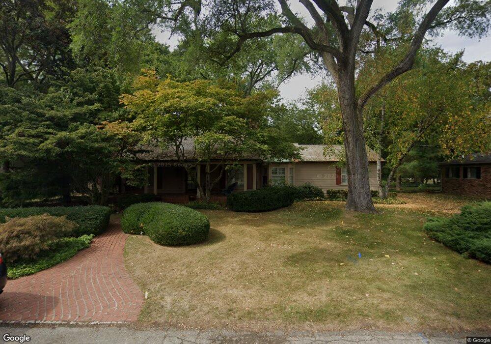 6270 E Surrey Rd, Bloomfield Hills, MI 48301 - photo 1