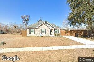 3020 Acorn Dr, Violet, LA 70092