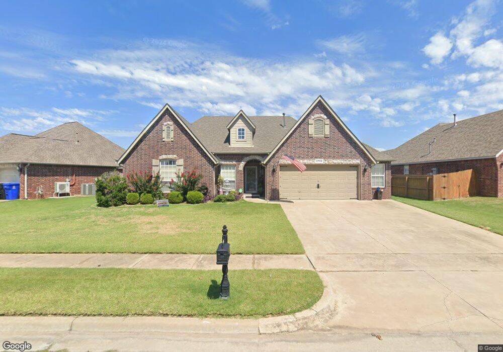 1704 W Birmingham St, Broken Arrow, OK 74011 - photo 1