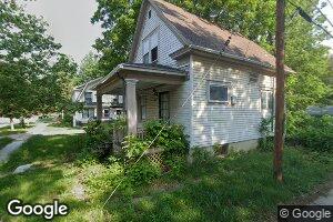 1012 SW 11th St, Topeka, KS 66604