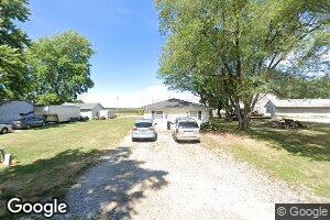 310 S Plum St, Moweaqua, IL 62550