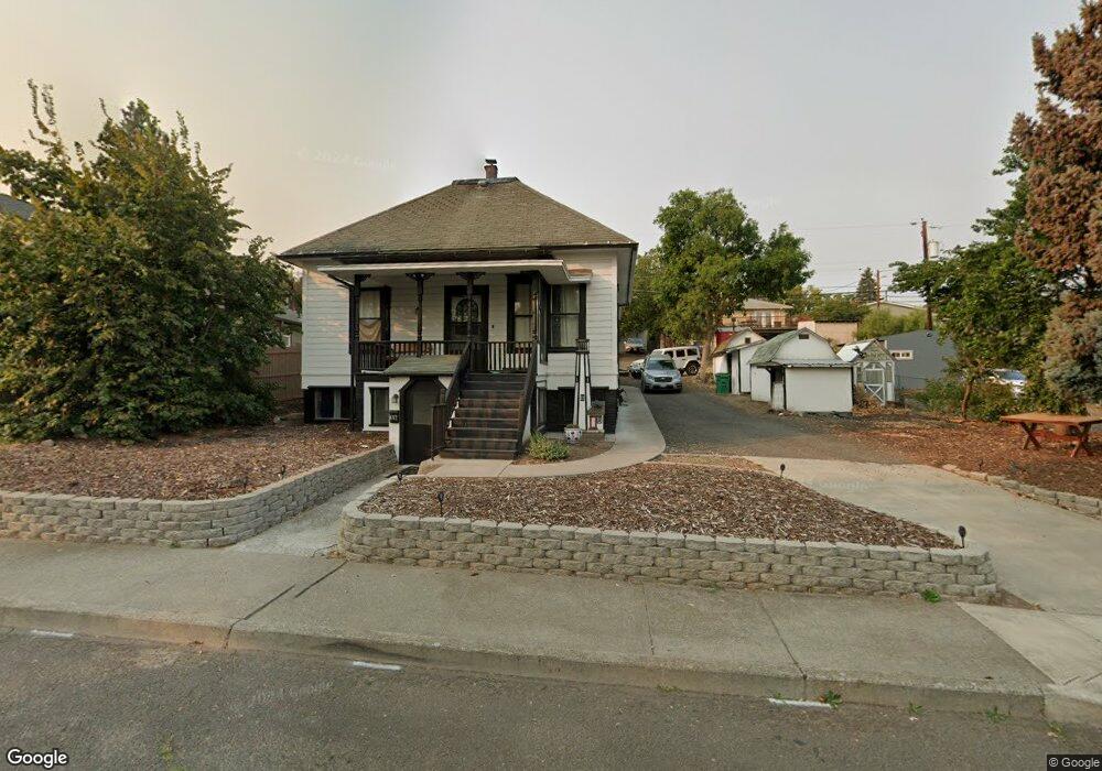 412 W 13th St, the Dalles, OR 97058 - photo 1