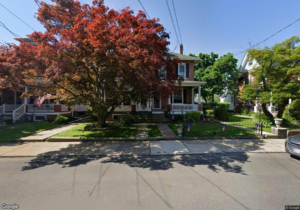 620 Juniper St, Quakertown, PA 18951 - photo 1