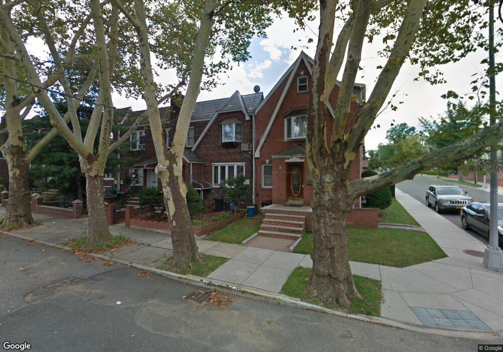 70-19 190 St, Fresh Meadows, NY 11365 - photo 1