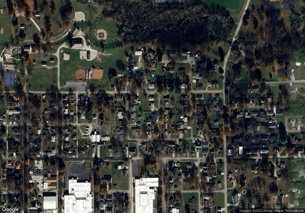 1317 8th St, Covington, IN 47932 - photo 1