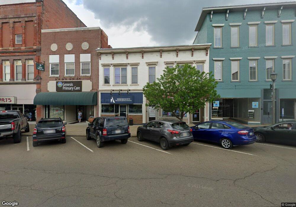 422 Main St, Coshocton, OH 43812 - photo 1