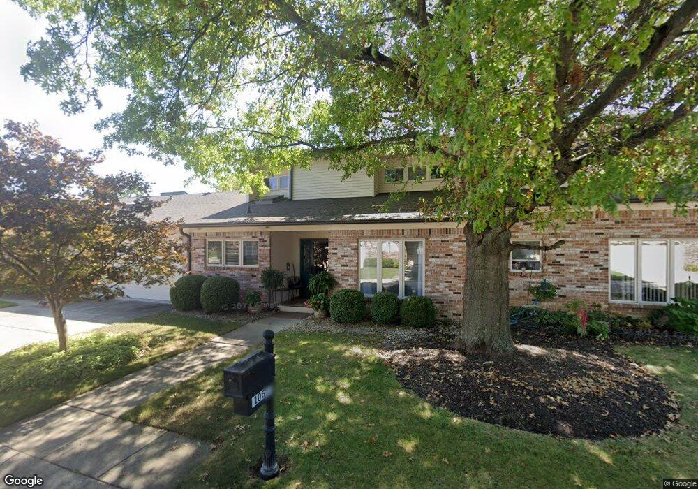 1055 Andalusia Grove Ct unit 24-2, Indianapolis, IN 46260 - photo 1