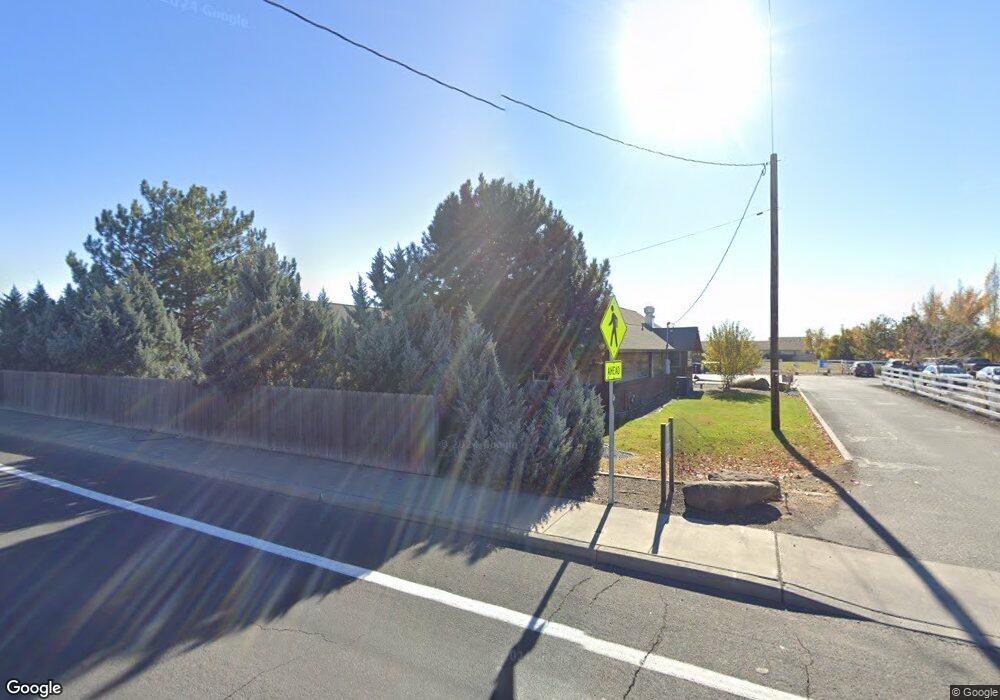 676 NE Negus Way, Redmond, OR 97756 - photo 1