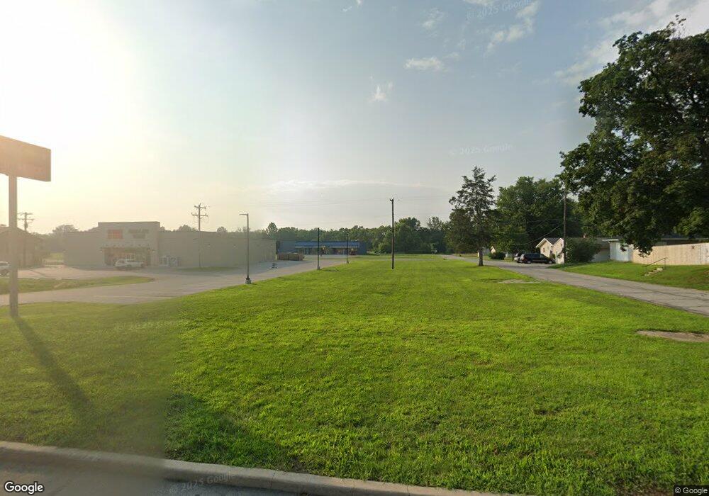 501 W Franklin St, Delphi, IN 46923 - photo 1