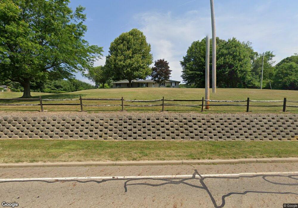 2085 W Nimisila Rd, New Franklin, OH 44216 - photo 1