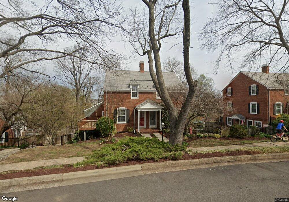 3301 S Wakefield St unit B, Arlington, VA 22206 - photo 1