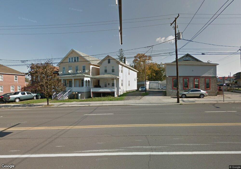 527 N Broad St, West Hazleton, PA 18202 - photo 1
