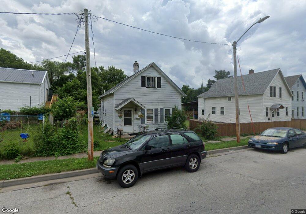 1307 W 7th St, Davenport, IA 52802 - photo 1